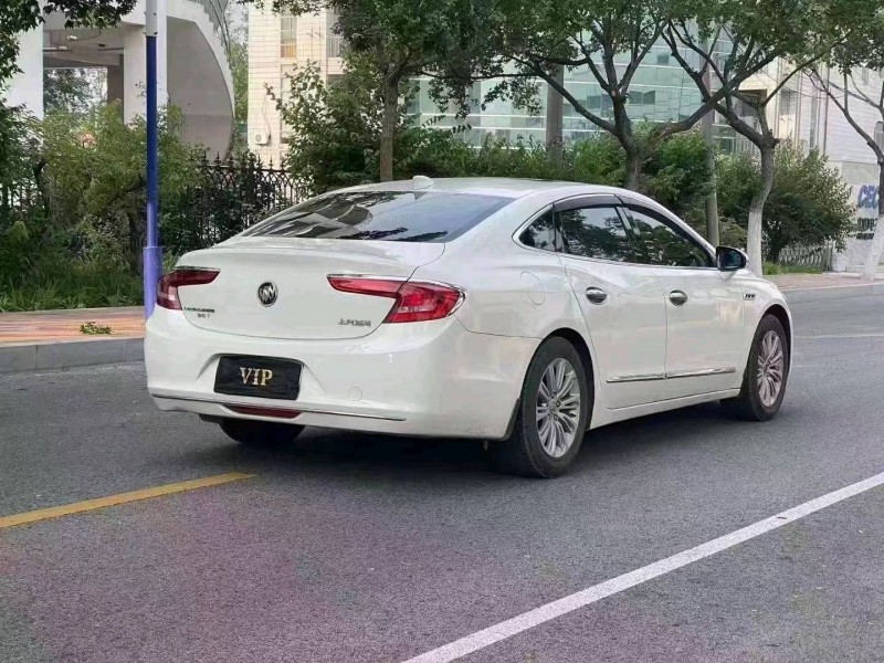 廊坊16年别克君越8