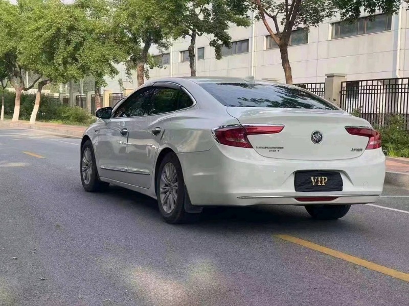 廊坊16年别克君越9