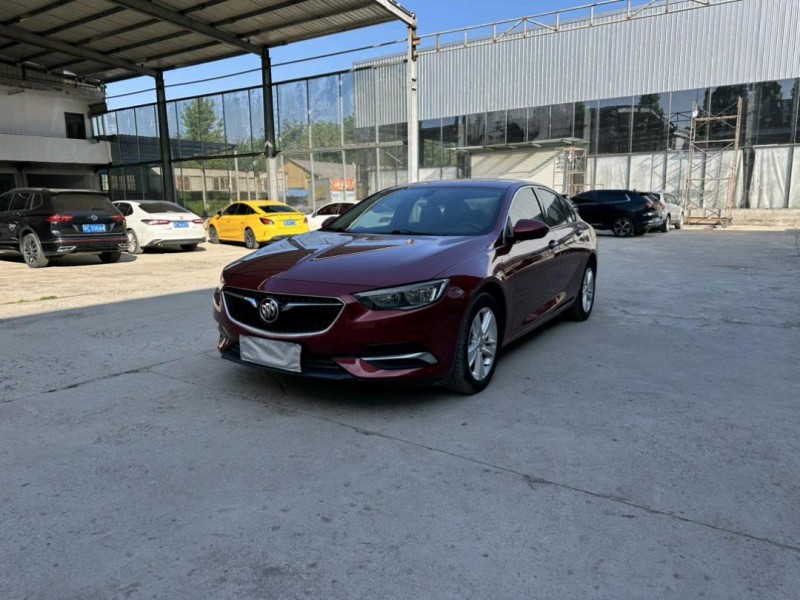 徐州18年别克君威2