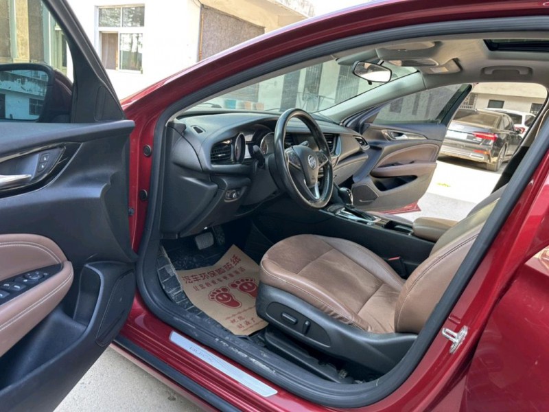 徐州18年别克君威5