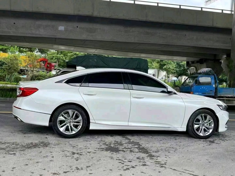 广州19年本田雅阁4