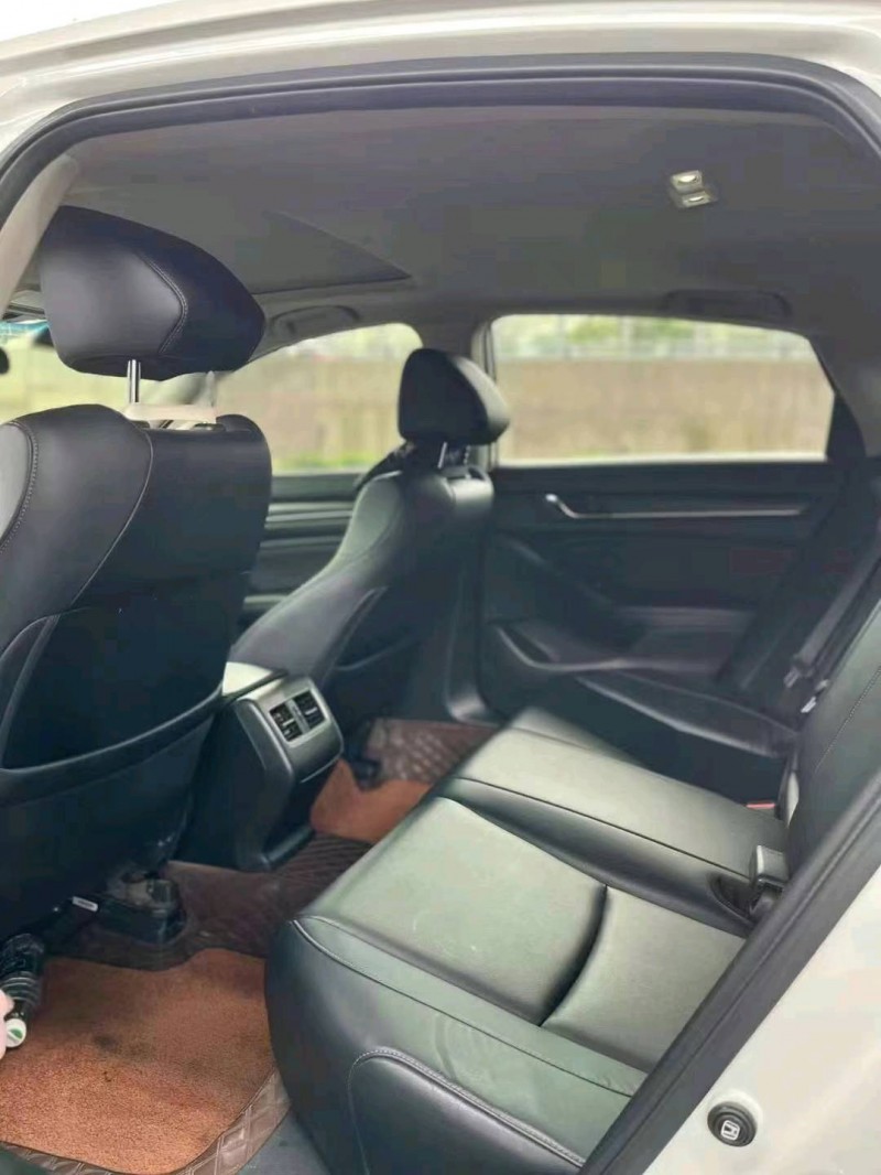 广州20年本田雅阁4