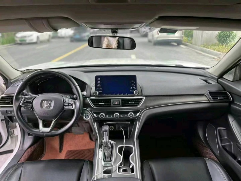 广州20年本田雅阁7