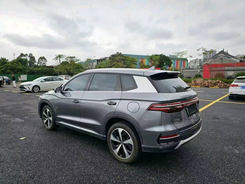 东莞23年比亚迪宋7