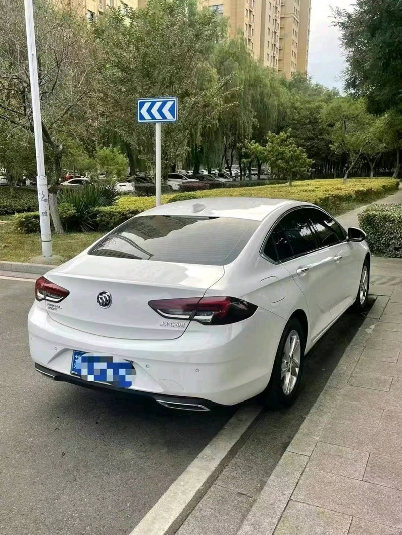 宿迁21年别克君威5