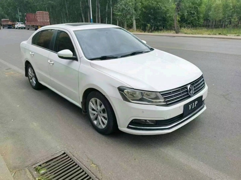 东营17年大众朗逸3