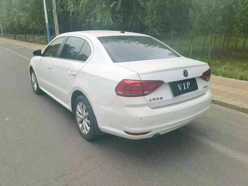 东营17年大众朗逸7