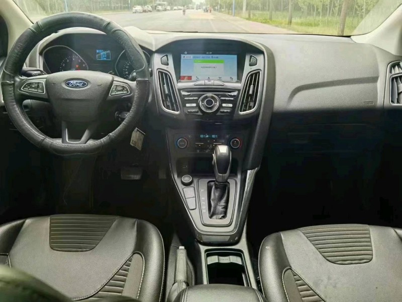 东营17年福特福克斯7