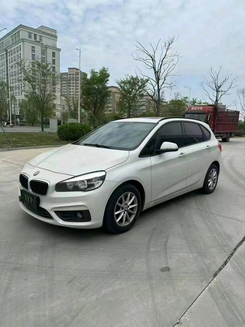 徐州17年宝马2系3