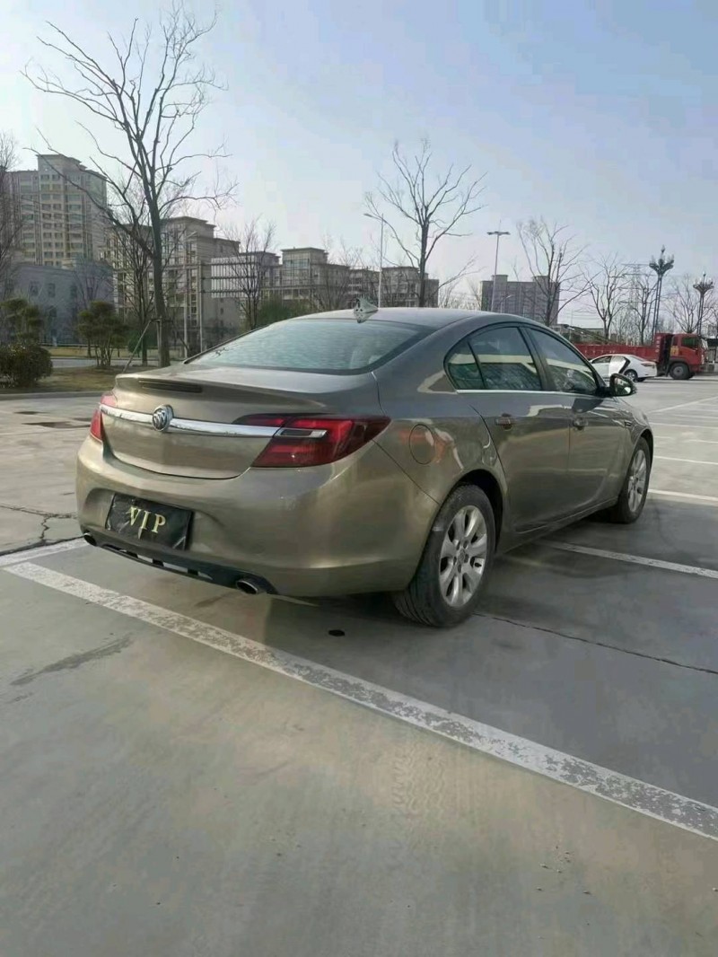 徐州15年别克君威4