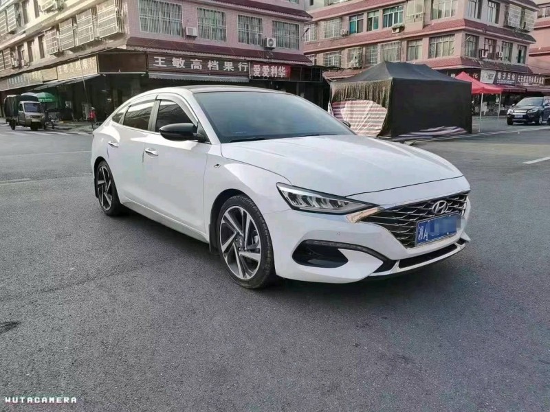 邵阳20年现代菲斯塔2