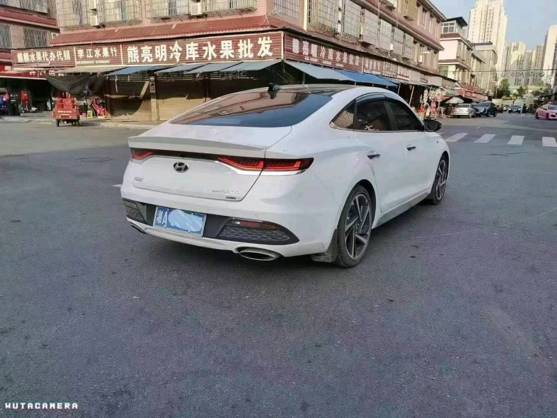 邵阳20年现代菲斯塔5