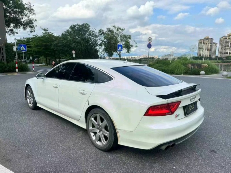 广州12年奥迪A7L9