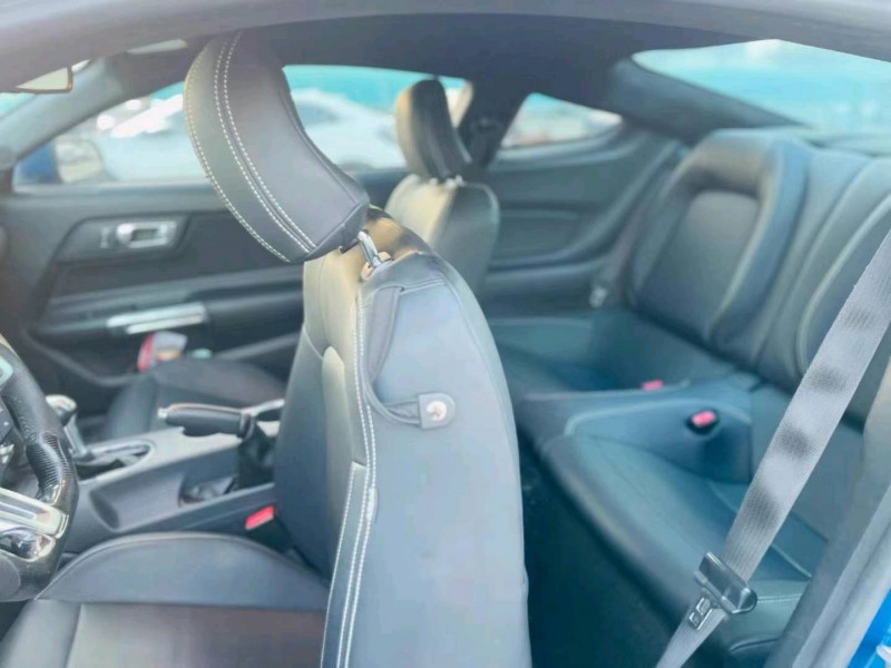 东莞17年福特野马4