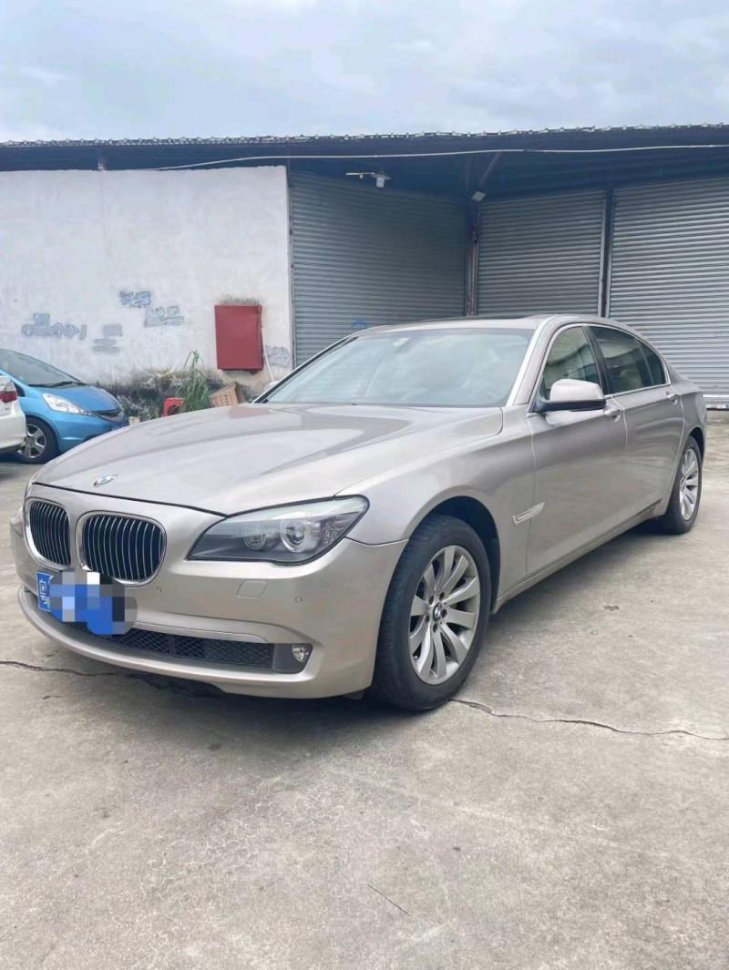 佛山12年宝马7系3