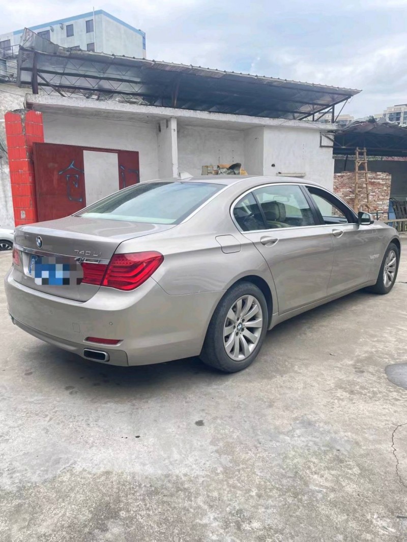 佛山12年宝马7系4