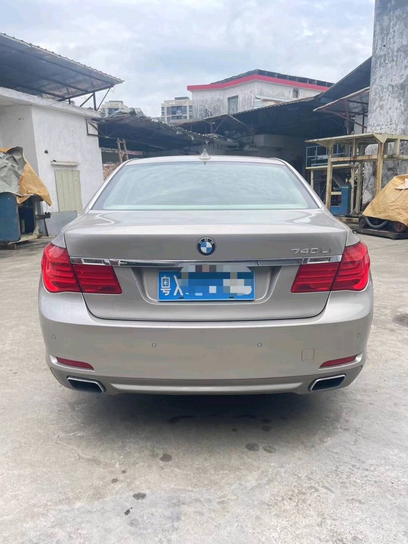 佛山12年宝马7系9