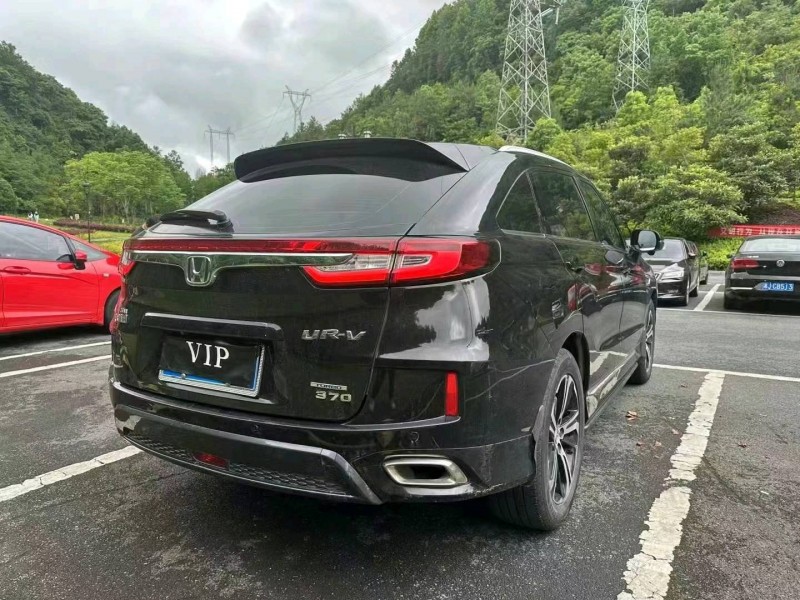 重庆20年本田冠道4