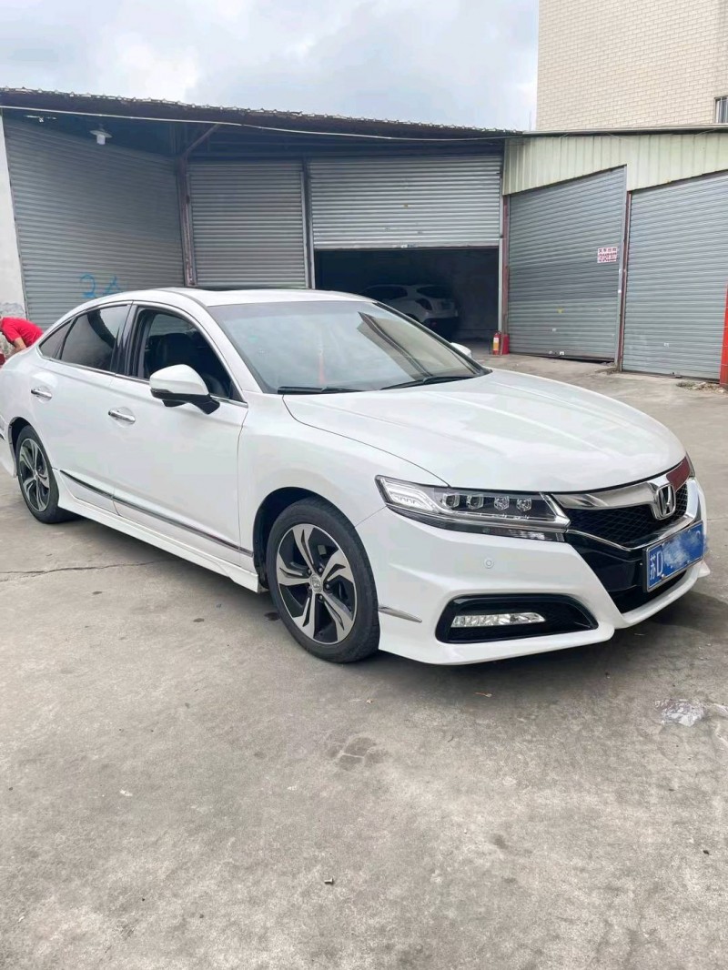 佛山17年本田思铂睿3