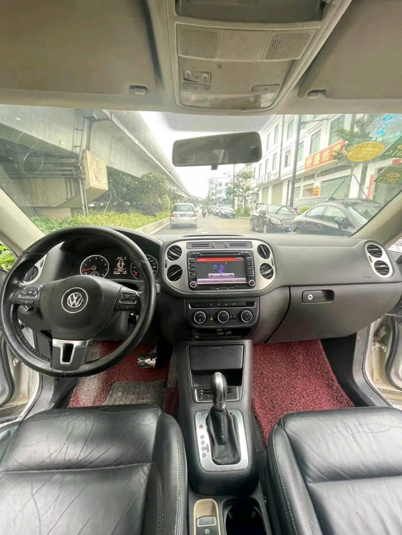 佛山10年大众途观5