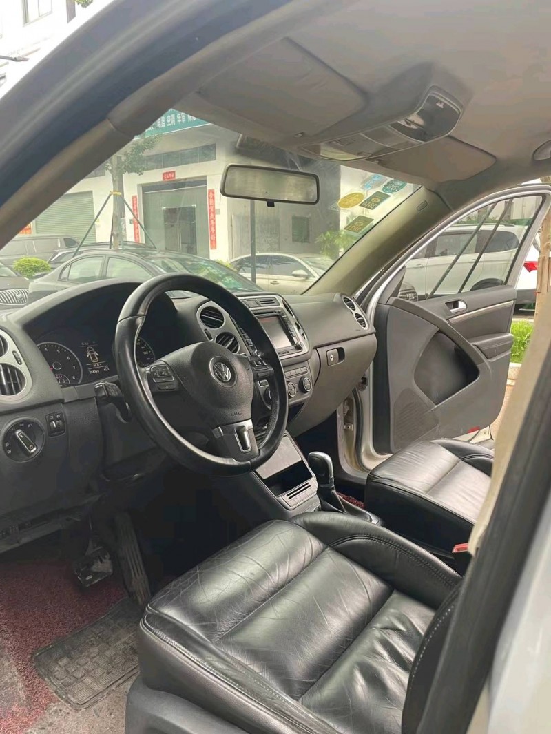 佛山10年大众途观6