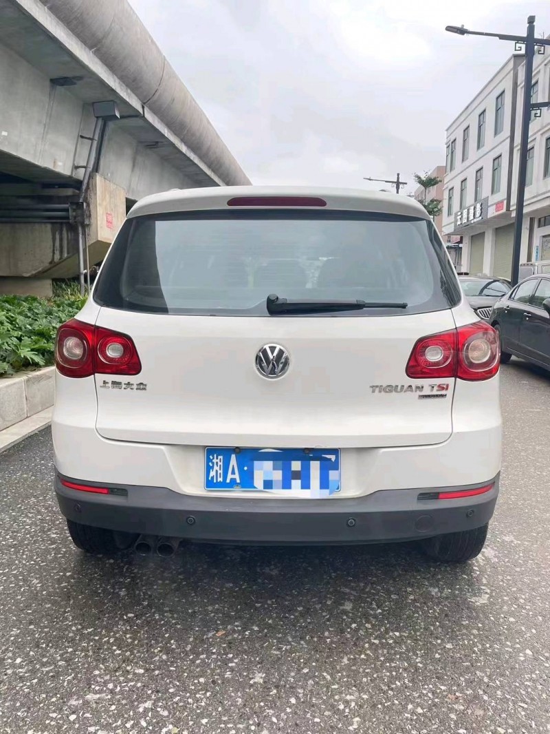 佛山10年大众途观8