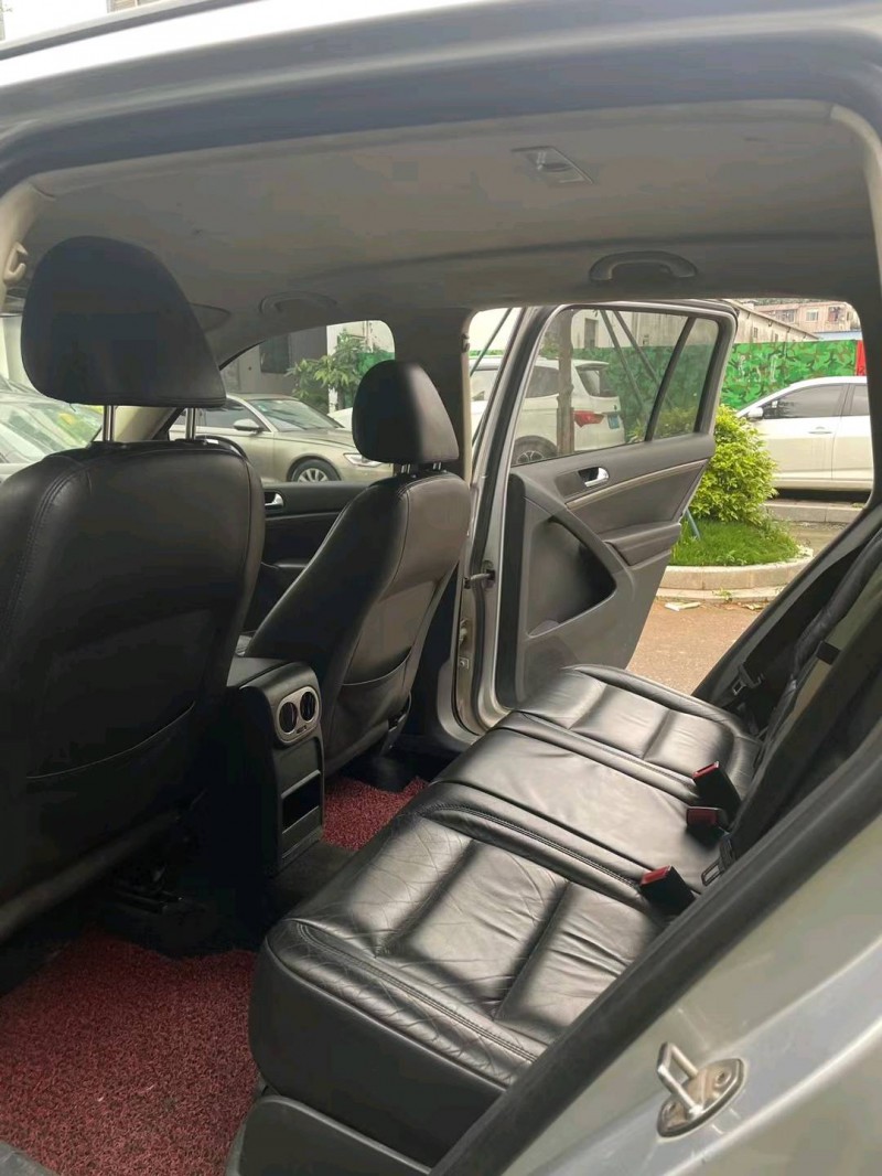 佛山10年大众途观9