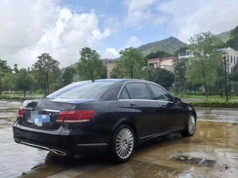 中山16年奔驰E4