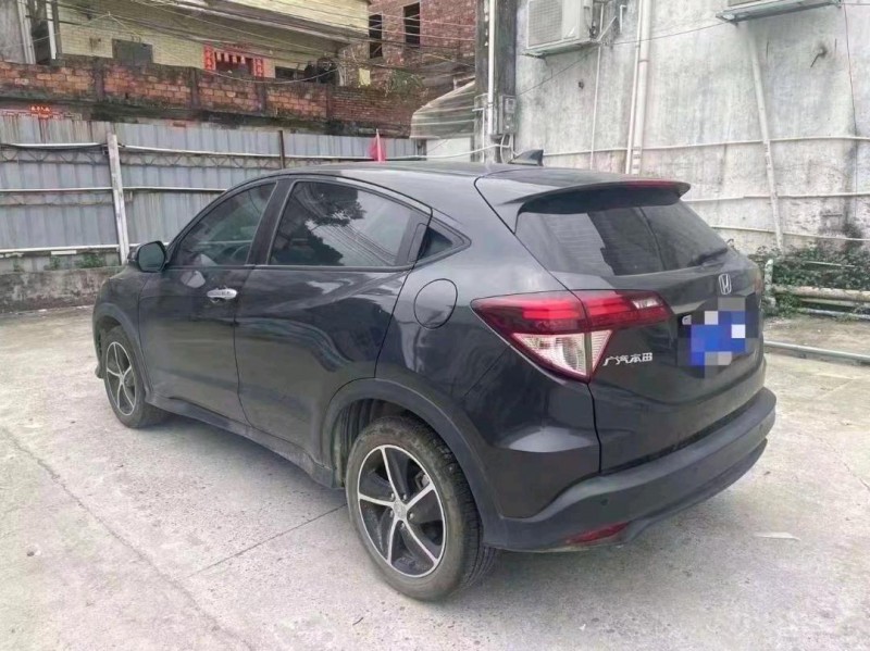 中山22年本田缤智4