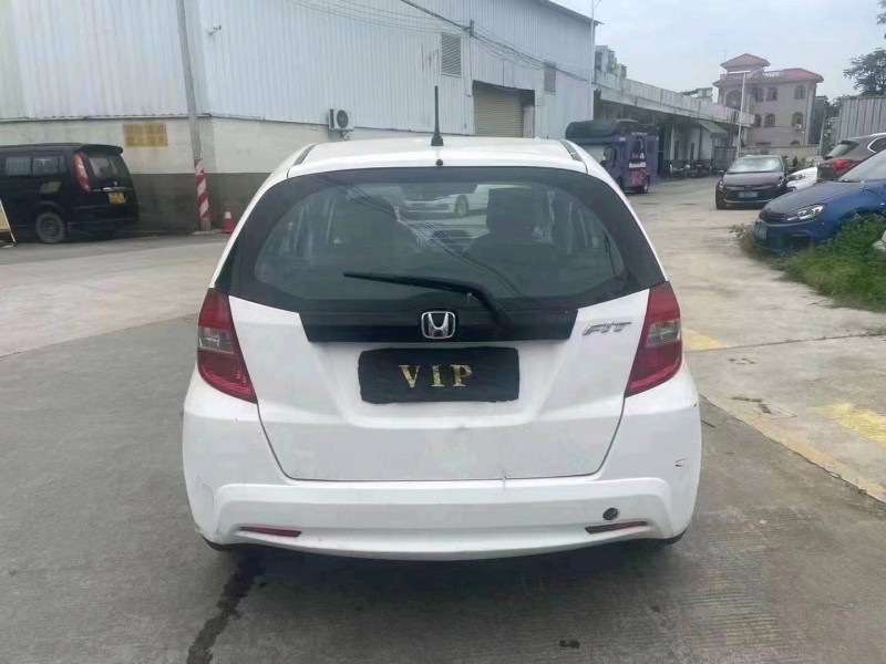 汕头13年本田飞度5