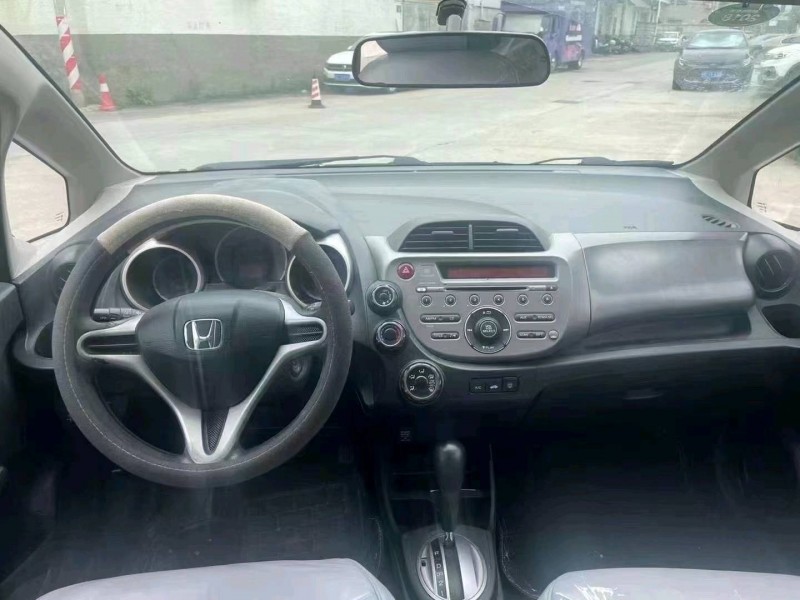 汕头13年本田飞度6