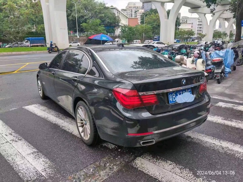 汕头15年宝马7系7