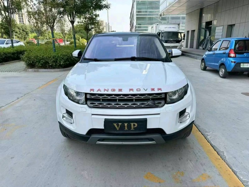 东营15年路虎极光1