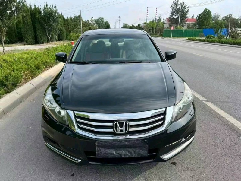 枣庄13年本田雅阁1