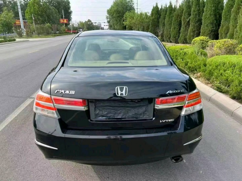 枣庄13年本田雅阁9