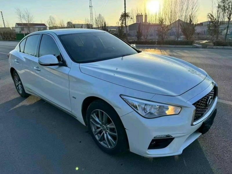 東營19年英菲尼迪Q50L2