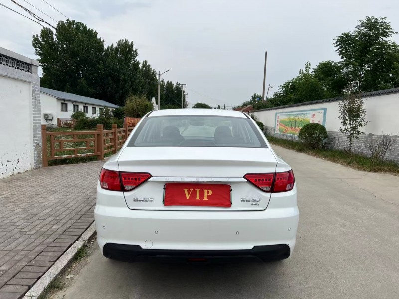 青岛24年吉利帝豪EV9