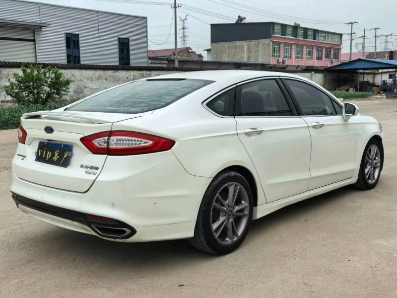 徐州17年福特蒙迪欧9