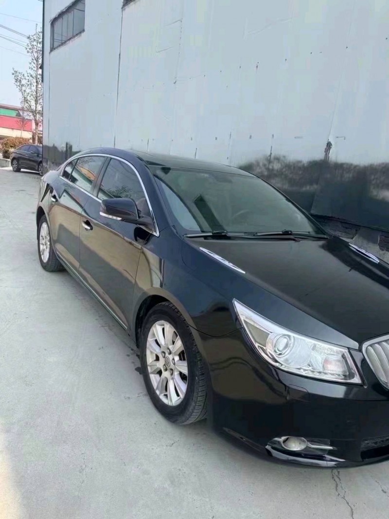 菏泽12年别克君越2