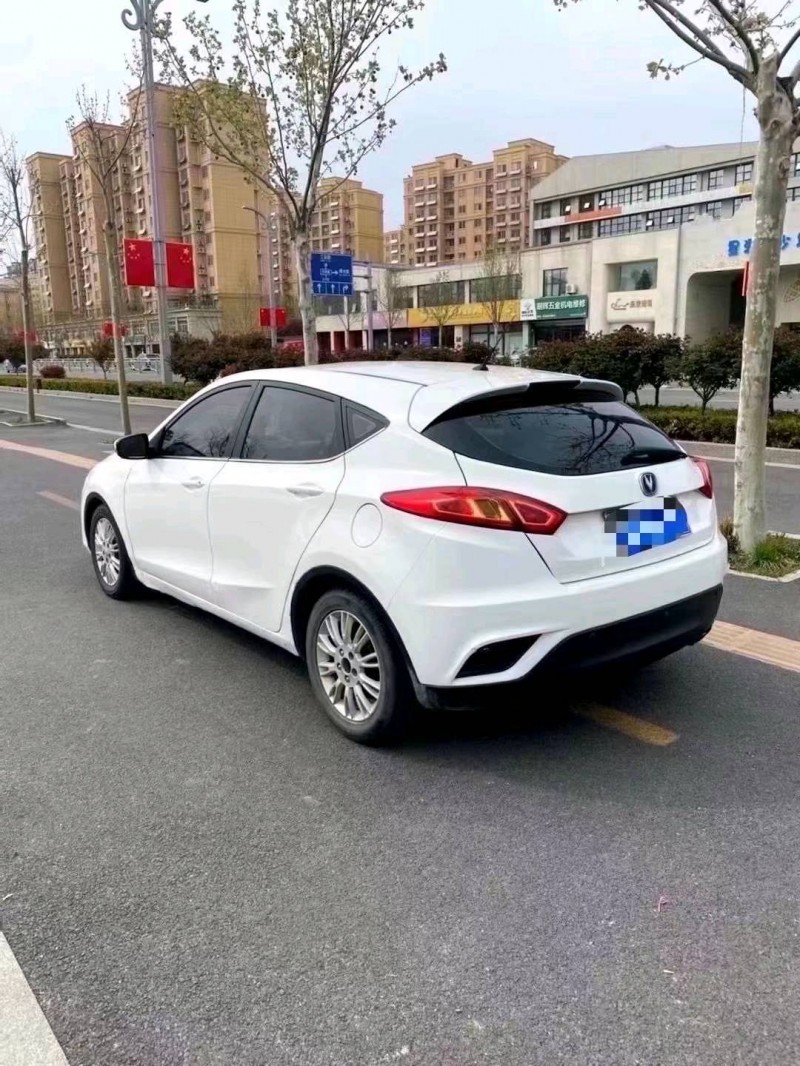 东营14年长安汽车逸动3