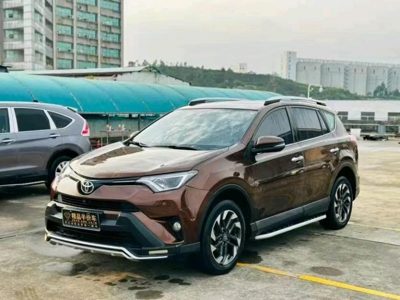 东莞17年丰田RAV42