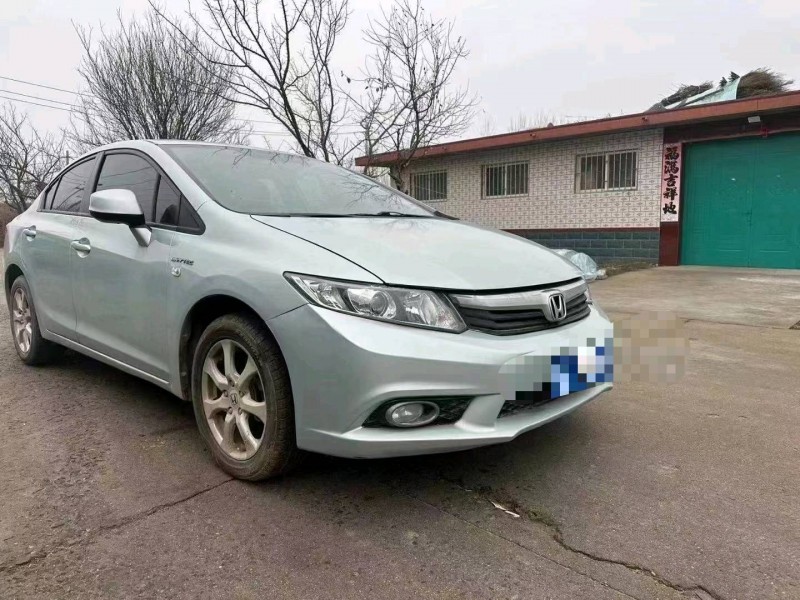 青岛11年本田思域2