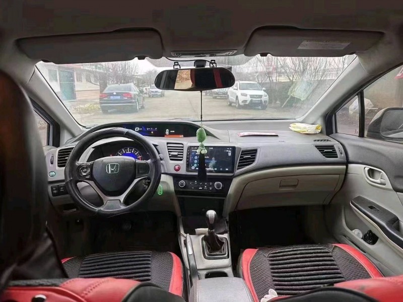 青岛11年本田思域4