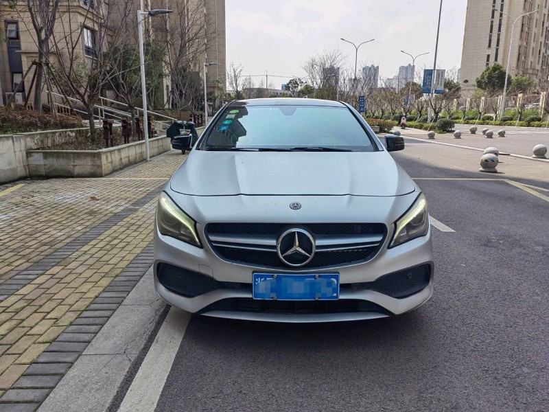 苏州18年奔驰CLA1