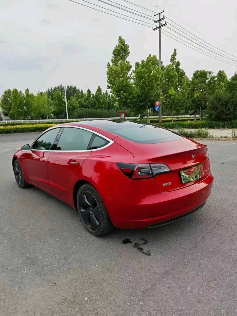 紹興20年特斯拉MODEL 34