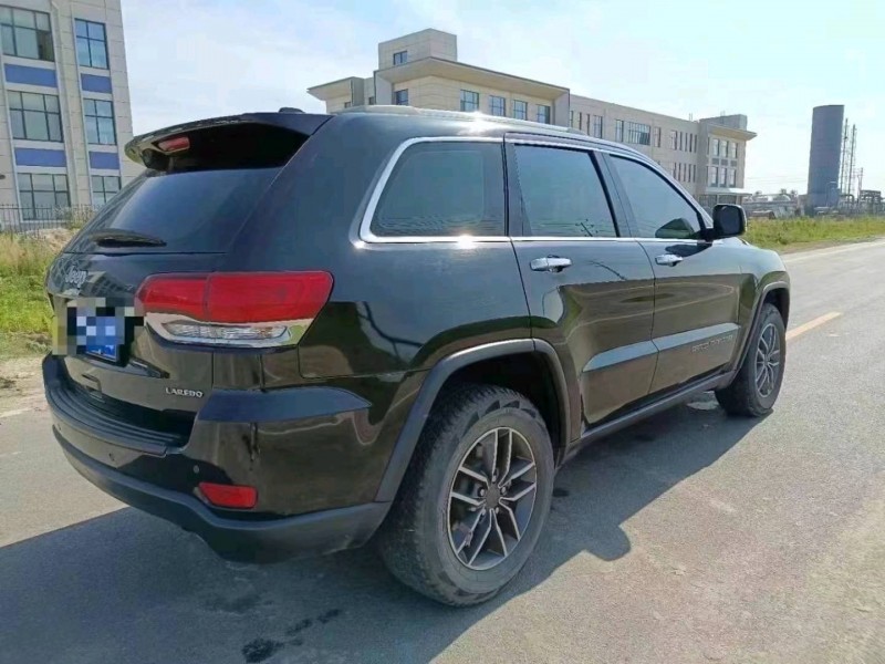 淄博20年Jeep大切诺基5