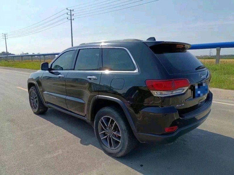 淄博20年Jeep大切诺基8