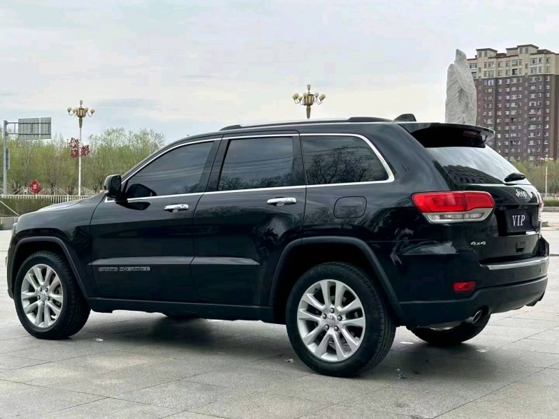 吉林18年Jeep大切諾基3