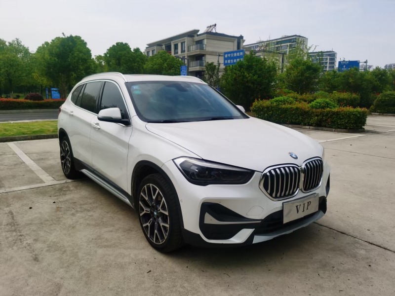 苏州20年宝马X12