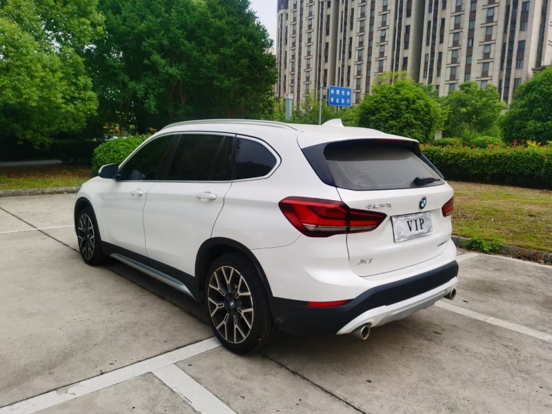 苏州20年宝马X17